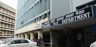 In Uttar Pradesh the I-T department conducts searches.